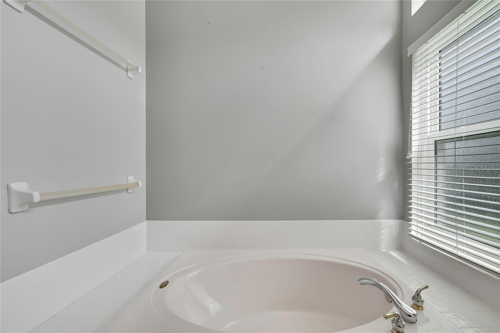 8480 MAYBELLE DR, WEEKI WACHEE, FL, 34613