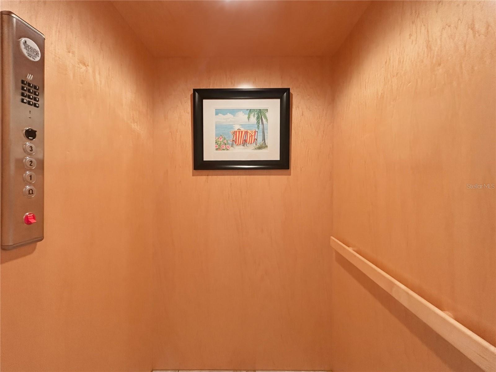 3137 MOORINGS DR S, ST PETERSBURG, FL, 33712