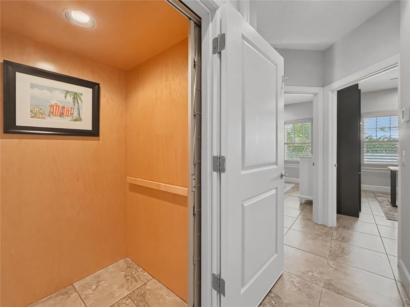 3137 MOORINGS DR S, ST PETERSBURG, FL, 33712