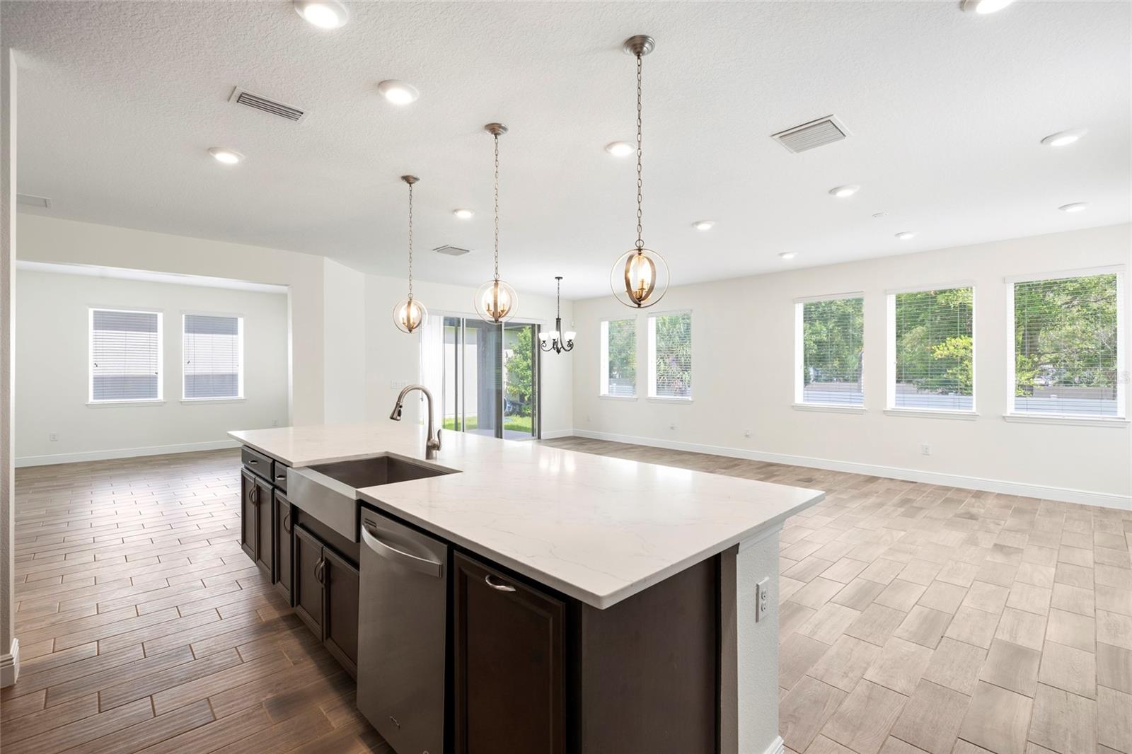 11641 SWEET TANGERINE LN, TAMPA, FL, 33626