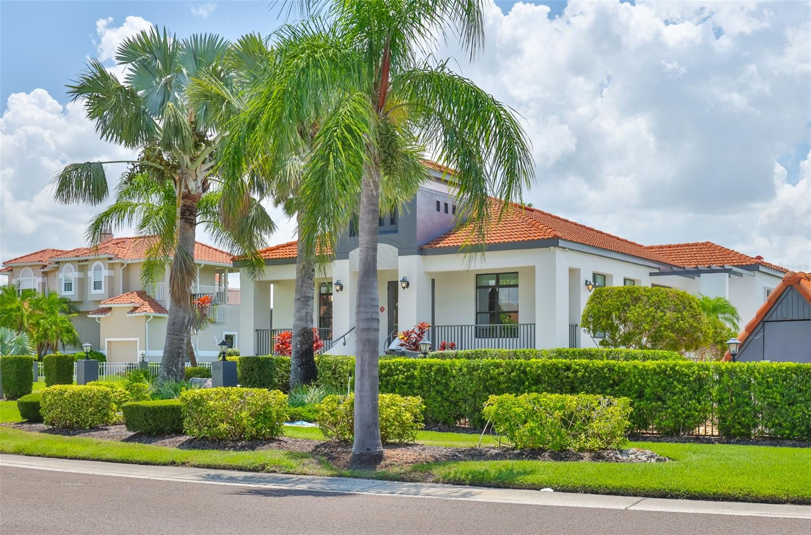 831 SYMPHONY ISLES BLVD, APOLLO BEACH, FL, 33572