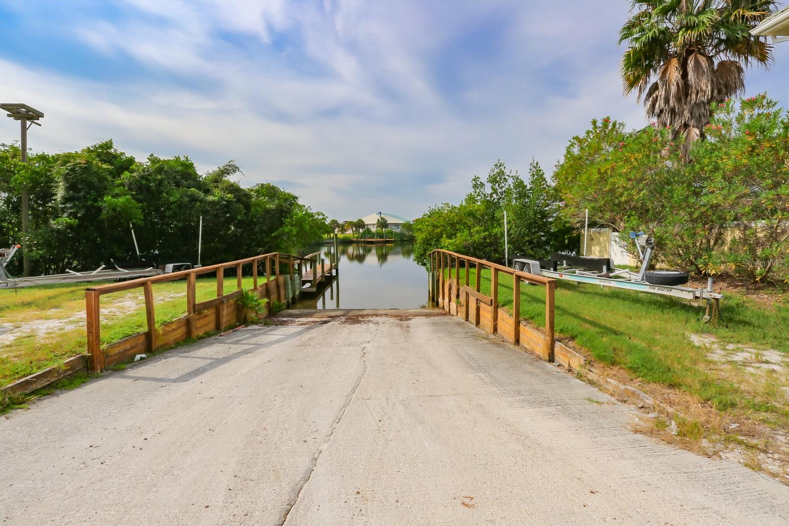 831 SYMPHONY ISLES BLVD, APOLLO BEACH, FL, 33572