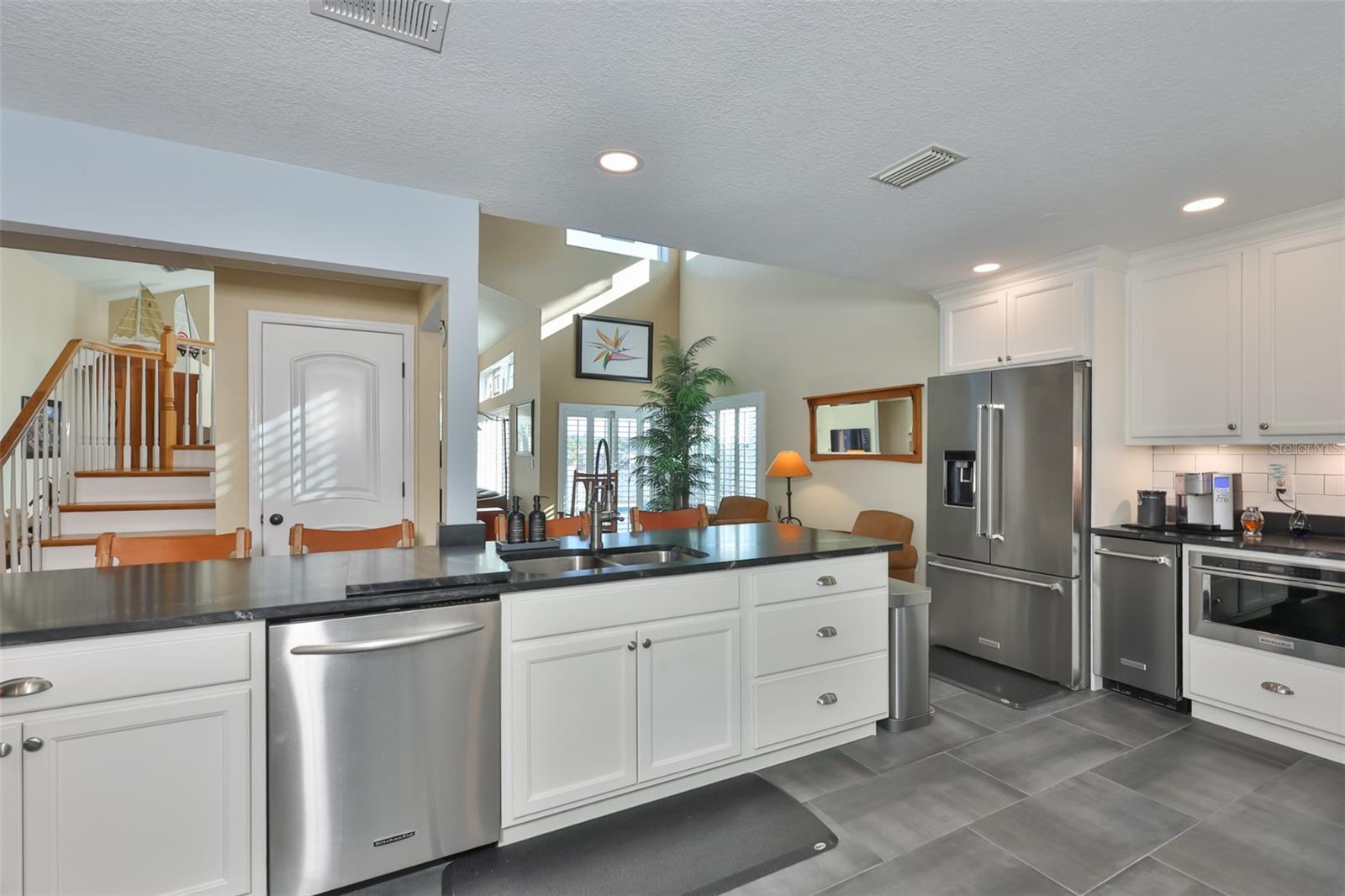831 SYMPHONY ISLES BLVD, APOLLO BEACH, FL, 33572