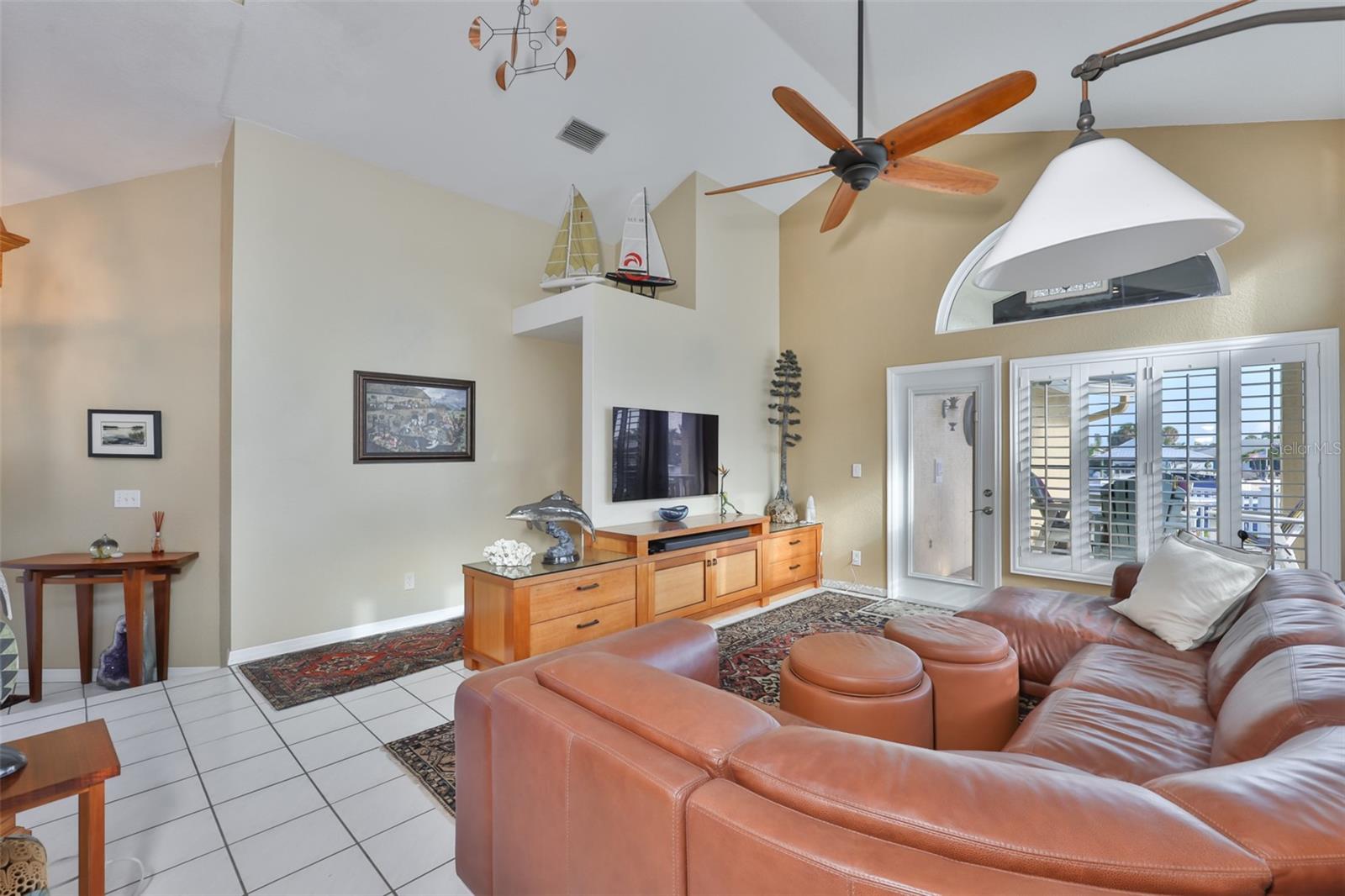 831 SYMPHONY ISLES BLVD, APOLLO BEACH, FL, 33572