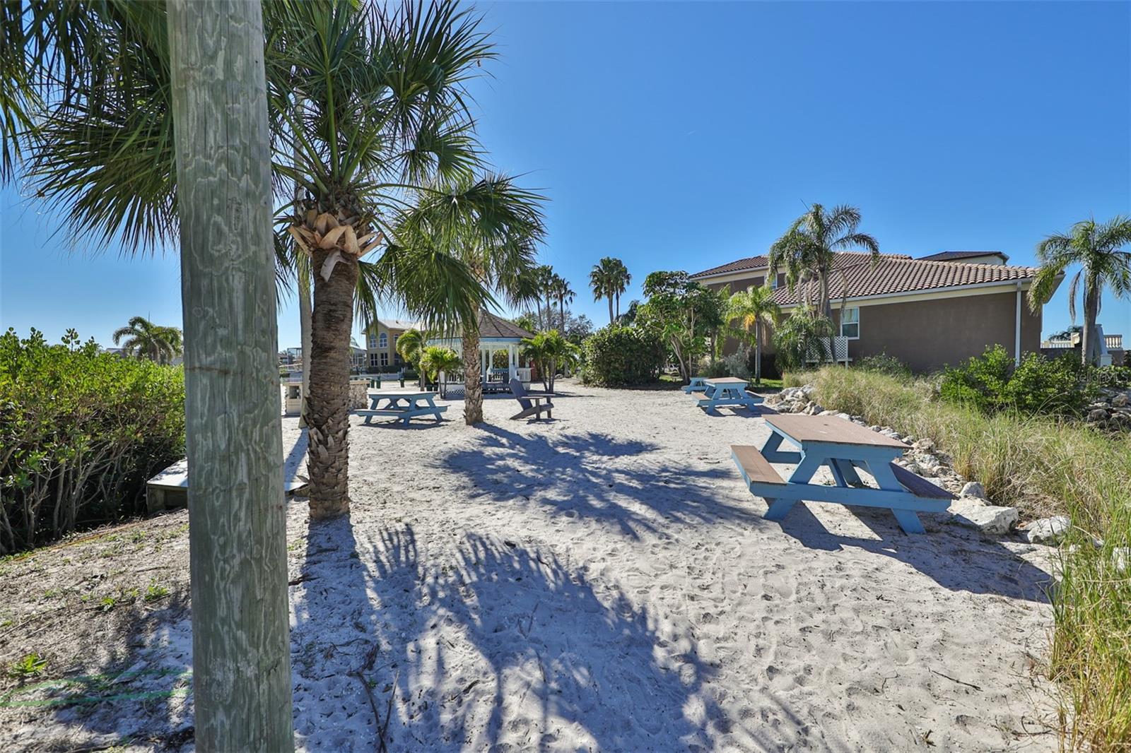 831 SYMPHONY ISLES BLVD, APOLLO BEACH, FL, 33572