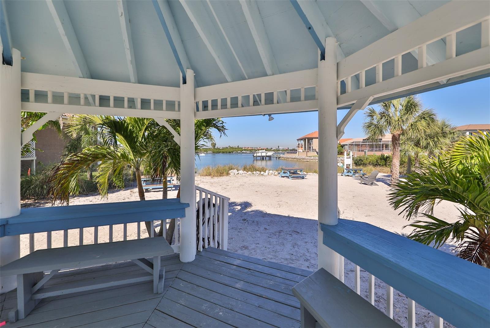831 SYMPHONY ISLES BLVD, APOLLO BEACH, FL, 33572