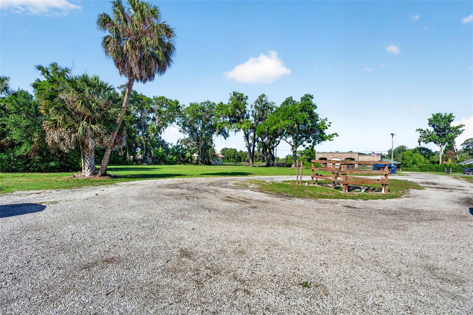 32750 PENNSYLVANIA AVE, SAN ANTONIO, FL, 33576