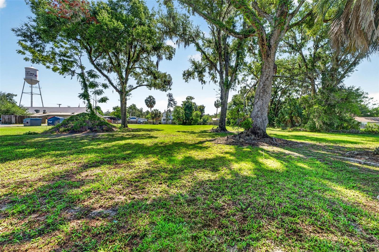 32750 PENNSYLVANIA AVE, SAN ANTONIO, FL, 33576
