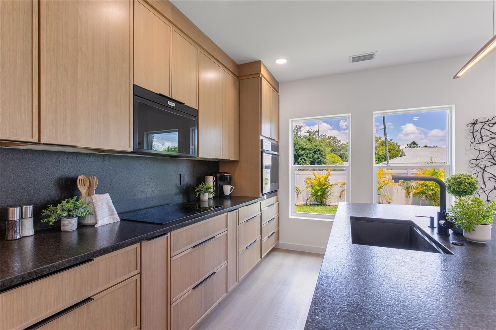 4613 QUEENSBORO AVE S, ST PETERSBURG, FL, 33711