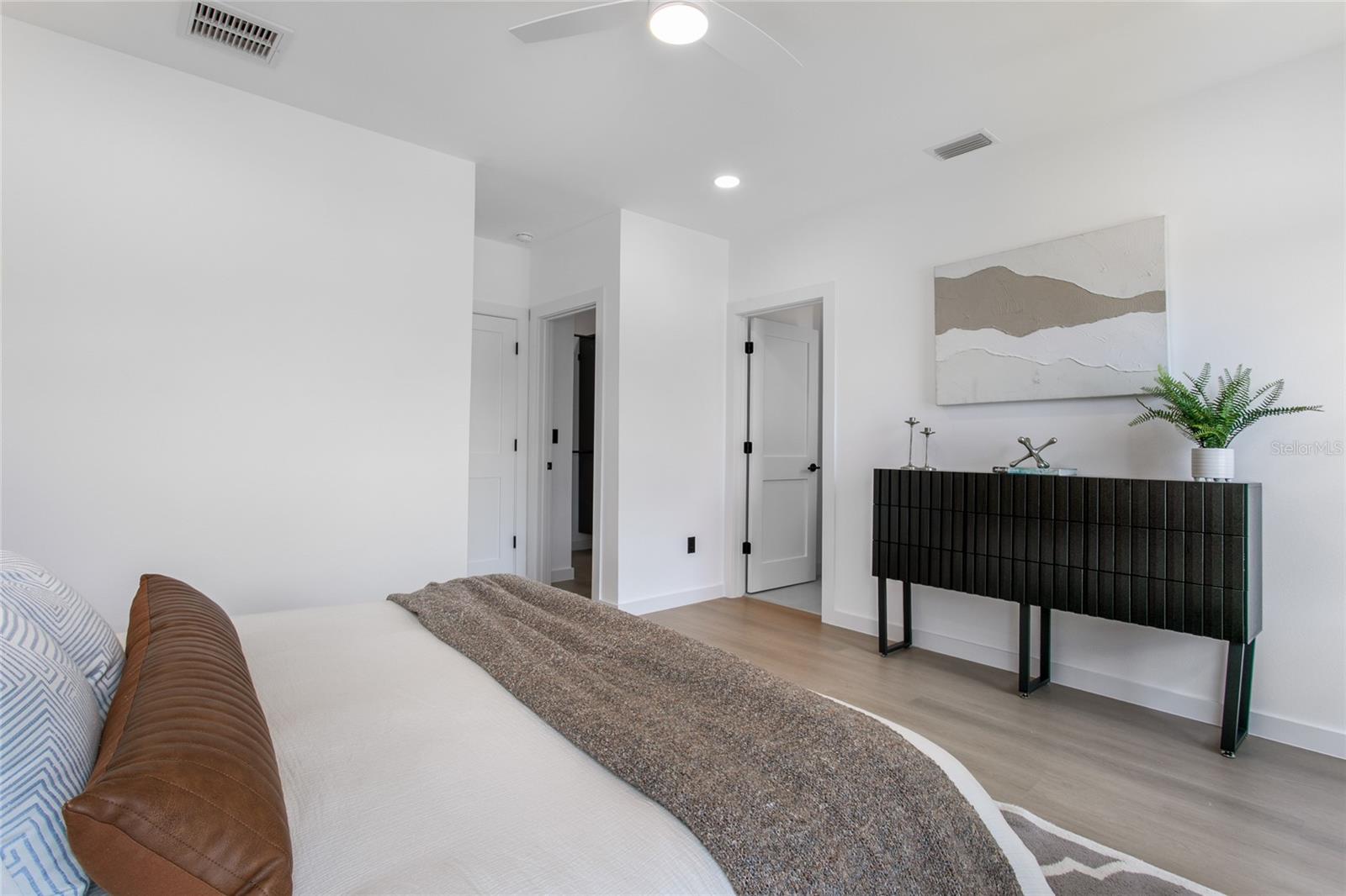 4613 QUEENSBORO AVE S, ST PETERSBURG, FL, 33711
