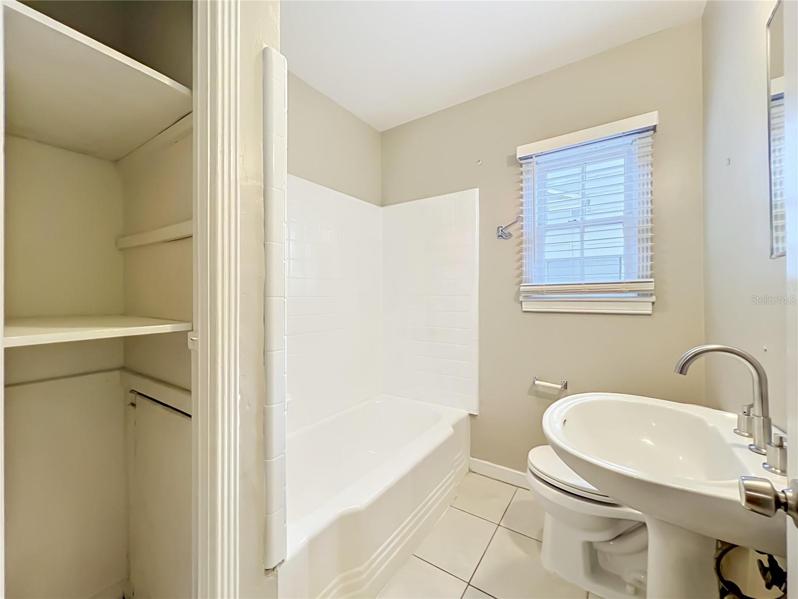 21 N MILLS AVE, ORLANDO, FL, 32801