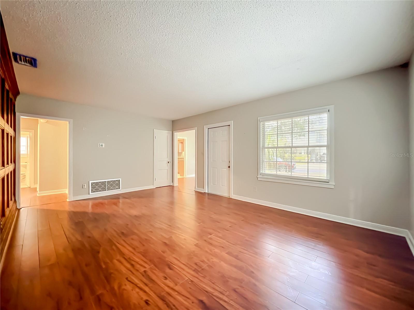 21 N MILLS AVE, ORLANDO, FL, 32801