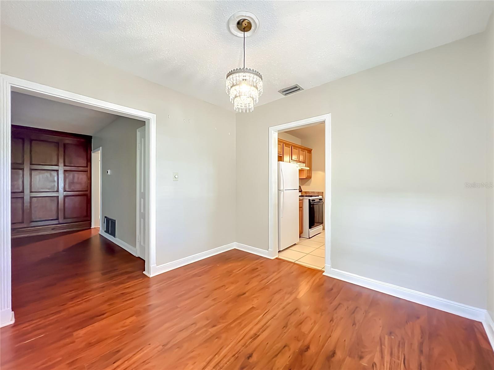 21 N MILLS AVE, ORLANDO, FL, 32801