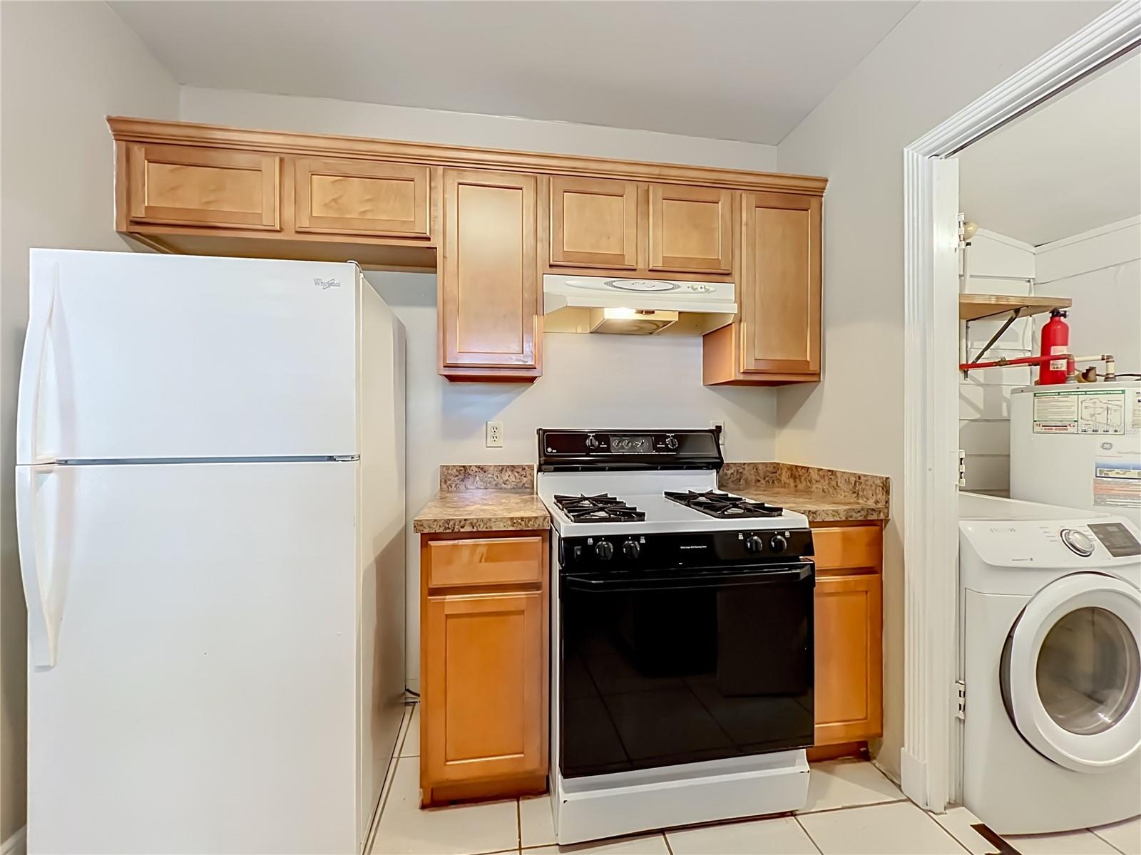 21 N MILLS AVE, ORLANDO, FL, 32801