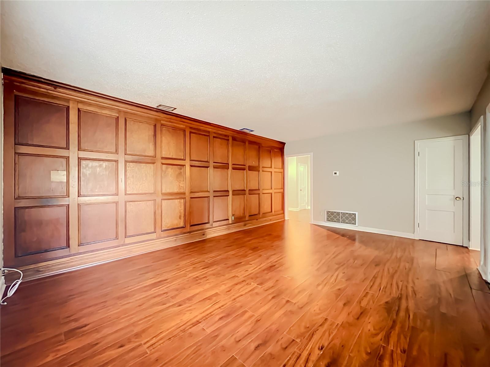 21 N MILLS AVE, ORLANDO, FL, 32801