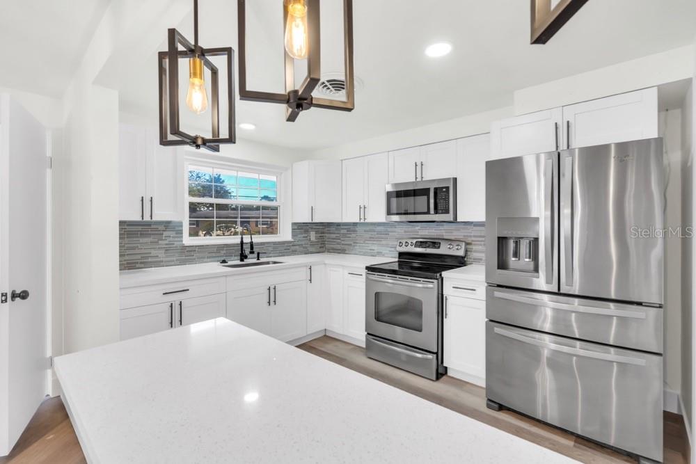 456 SANDLEWOOD DR, VENICE, FL, 34293