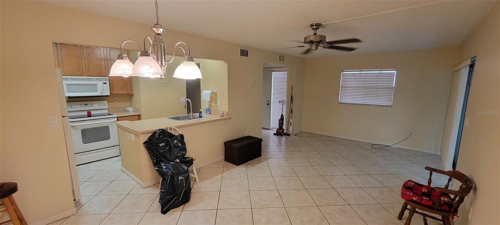 100 SWEETGUM WOODS CT #12C, DELTONA, FL, 32725