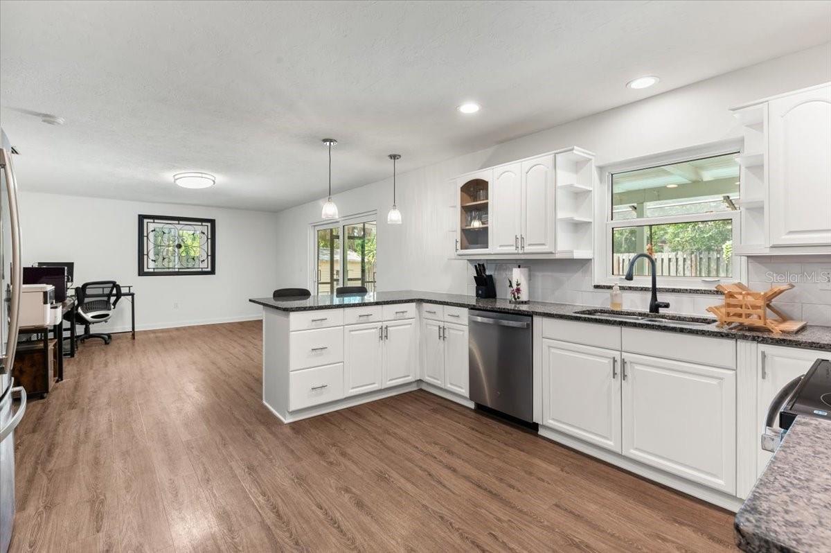 4204 PINE MEADOW TER, SARASOTA, FL, 34233