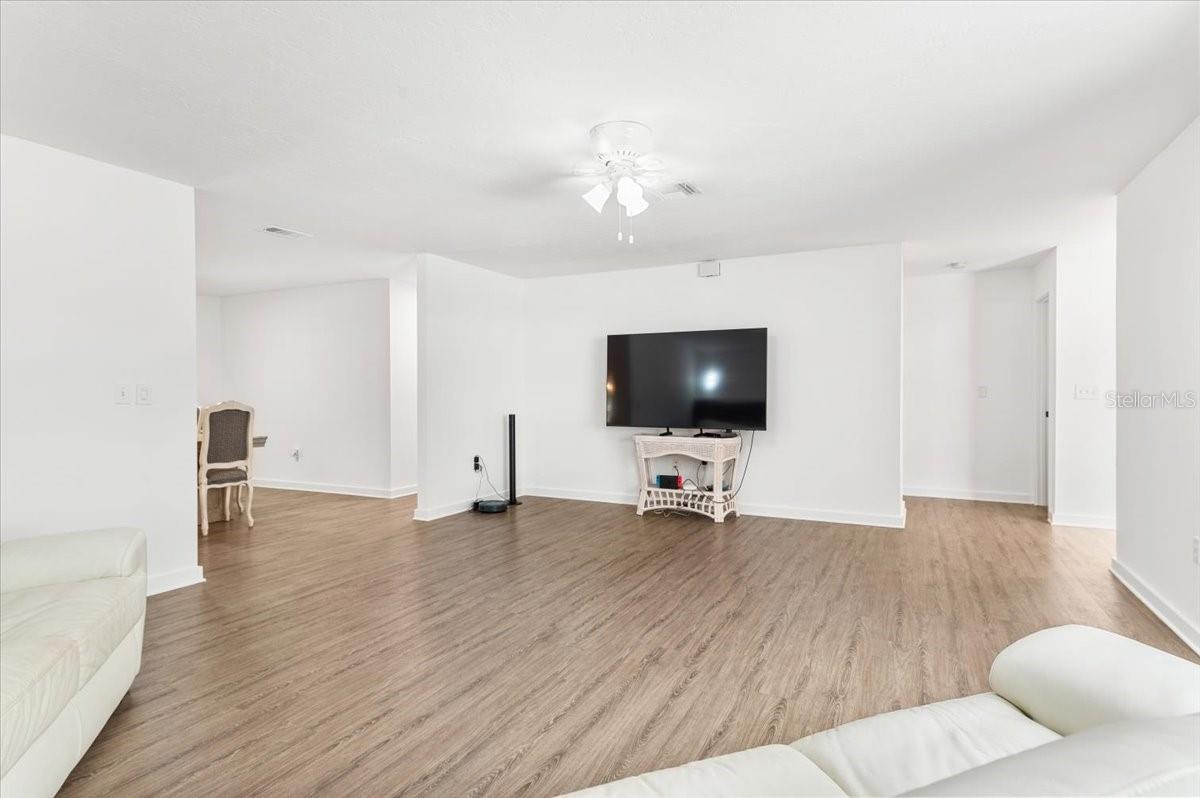 4204 PINE MEADOW TER, SARASOTA, FL, 34233