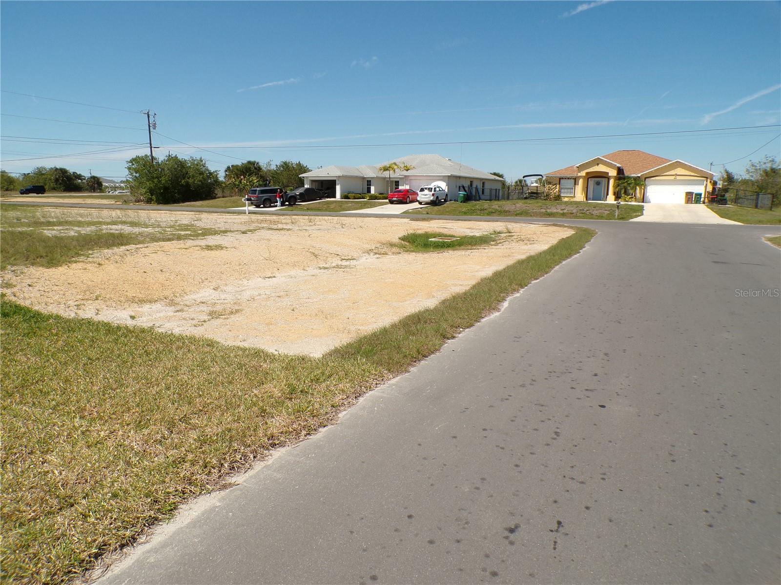 1910 NE 8TH PL, CAPE CORAL, FL, 33909