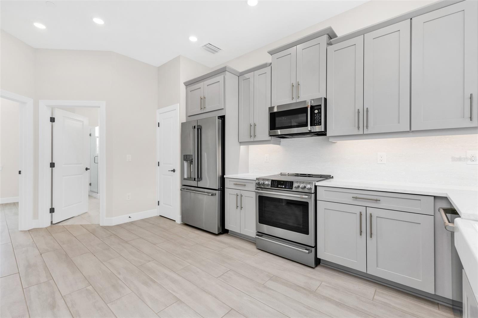 1617 SEAHAVEN DR #506, PUNTA GORDA, FL, 33950