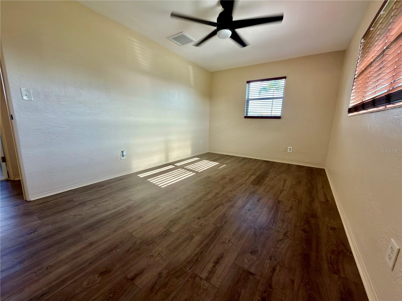 8201 120TH ST, SEMINOLE, FL, 33772