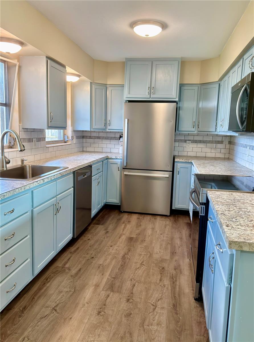 8201 120TH ST, SEMINOLE, FL, 33772