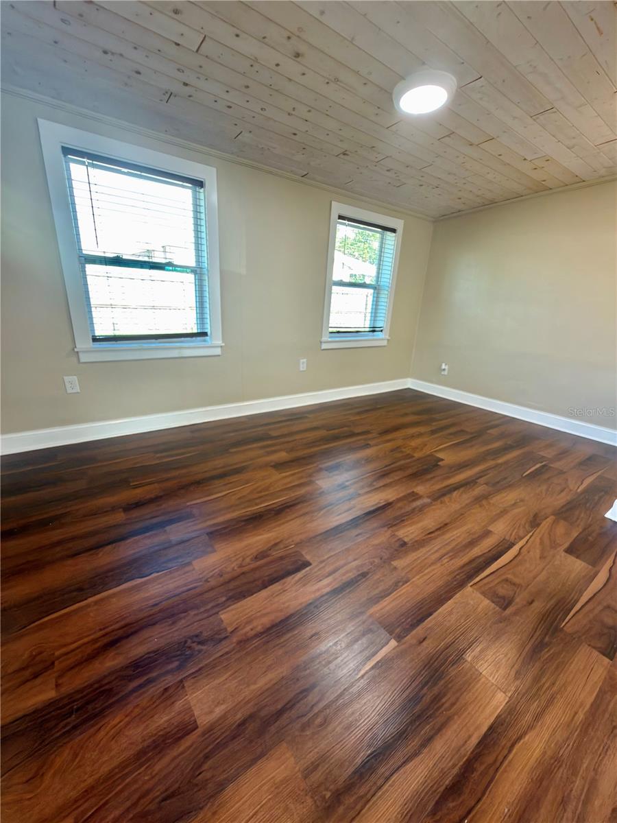 8201 120TH ST, SEMINOLE, FL, 33772