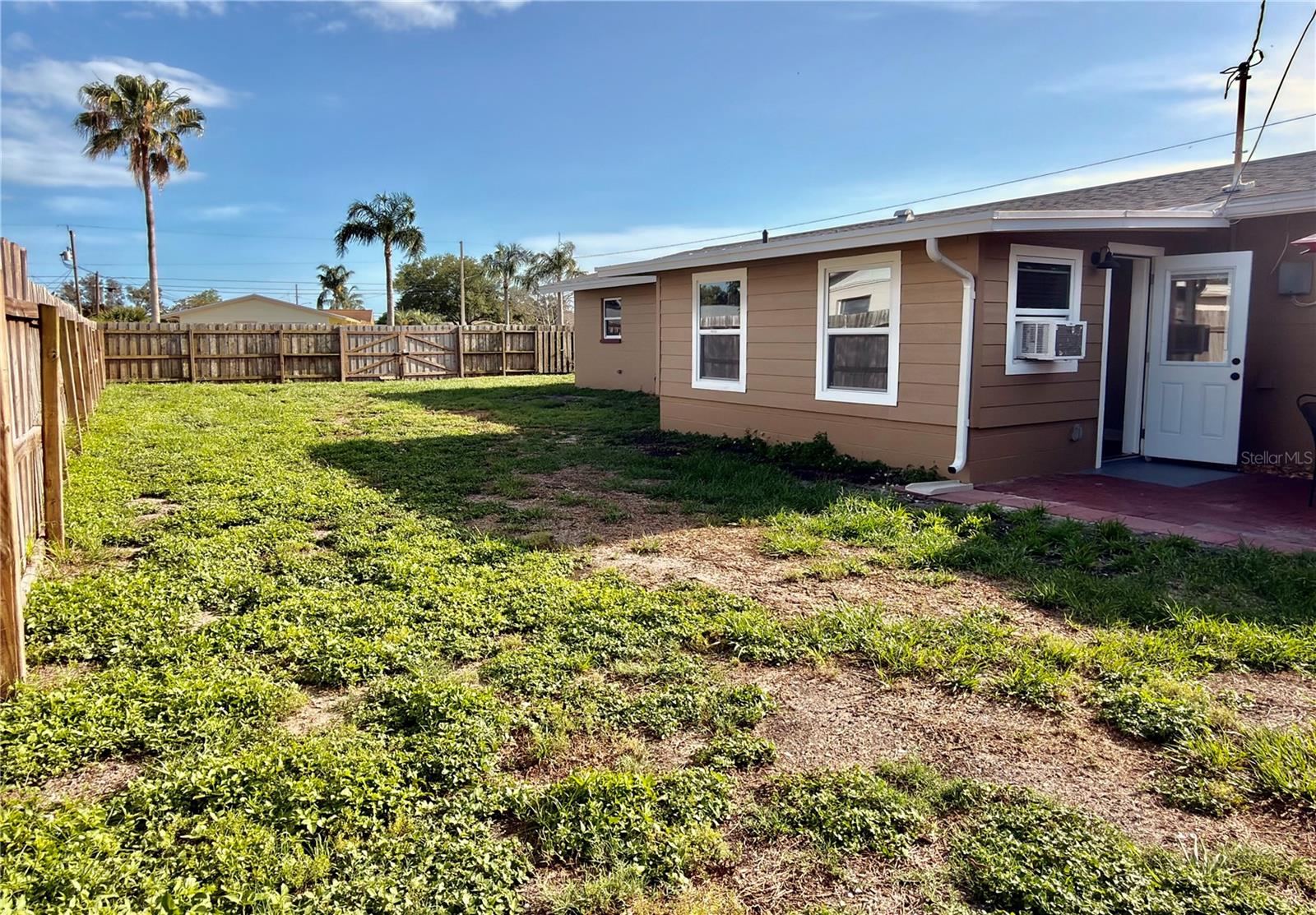 8201 120TH ST, SEMINOLE, FL, 33772