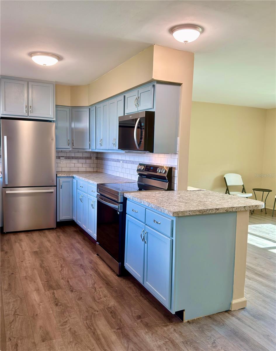 8201 120TH ST, SEMINOLE, FL, 33772