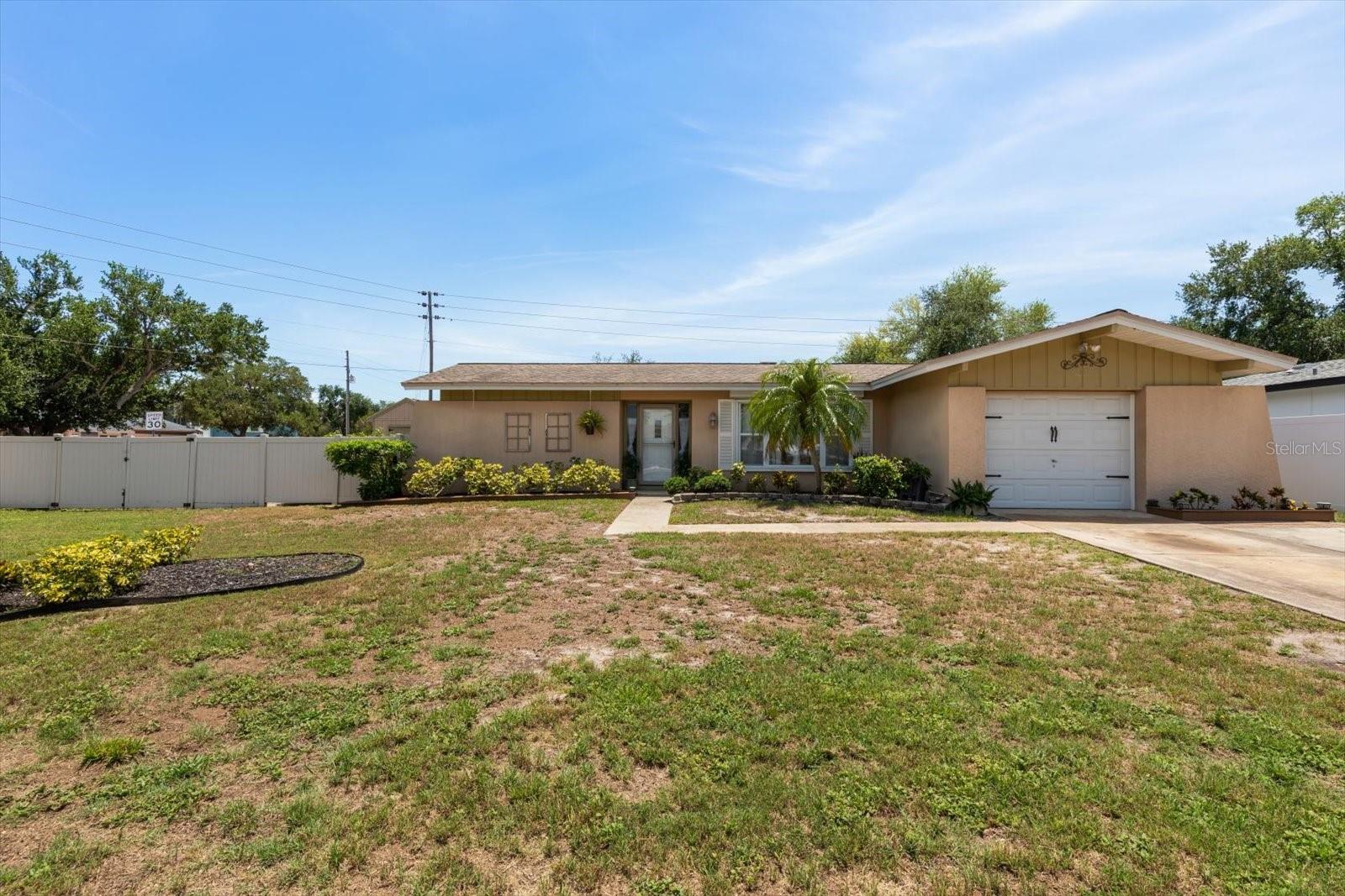 13720 94TH AVE, SEMINOLE, FL, 33776
