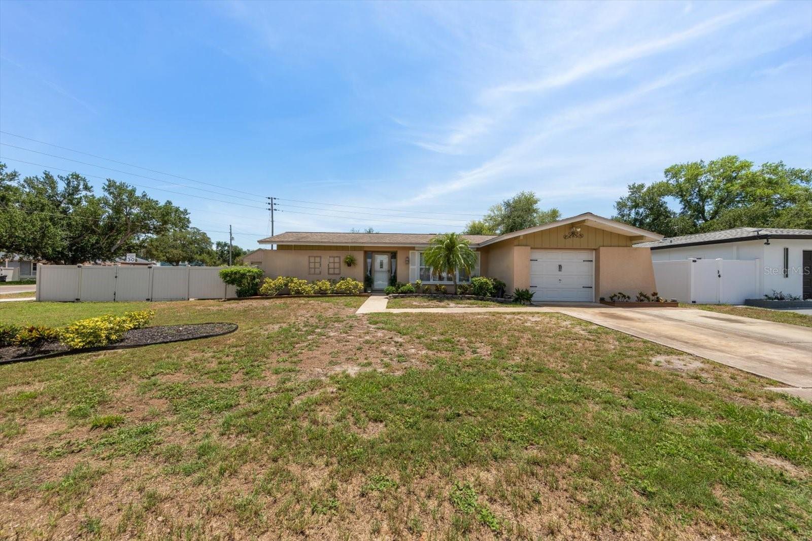 13720 94TH AVE, SEMINOLE, FL, 33776