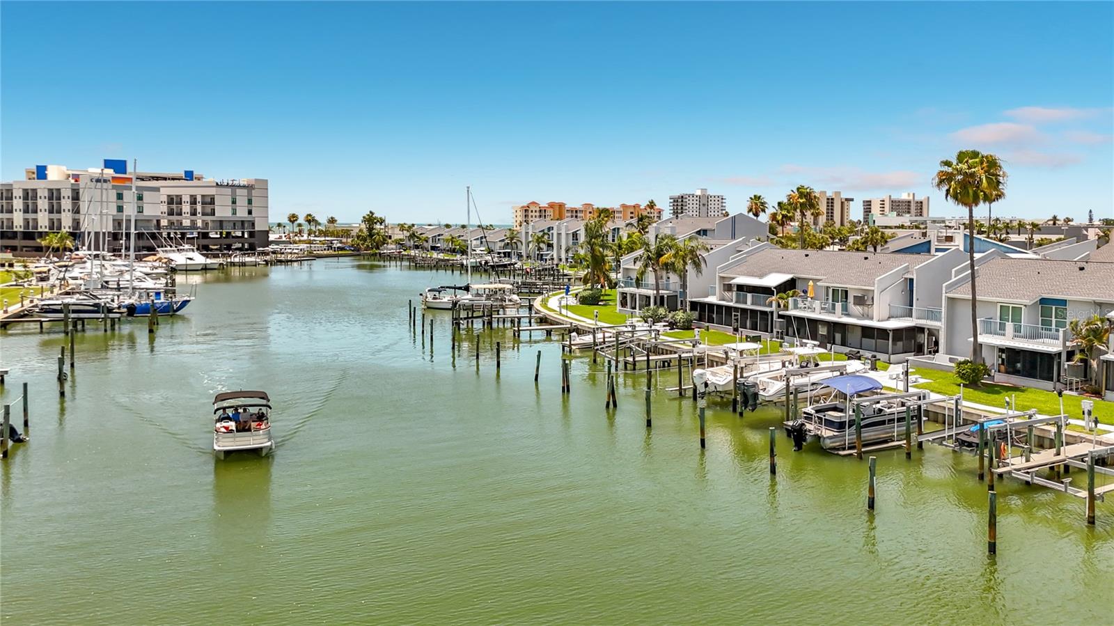 245 MEDALLION BLVD #G, MADEIRA BEACH, FL, 33708
