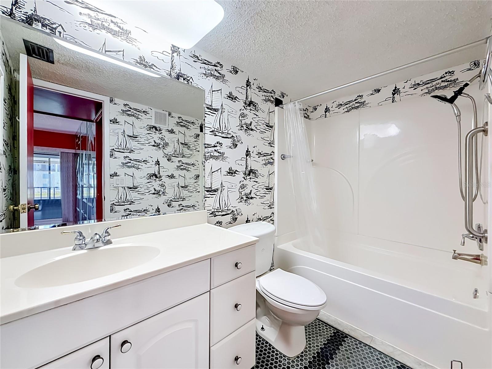245 MEDALLION BLVD #G, MADEIRA BEACH, FL, 33708