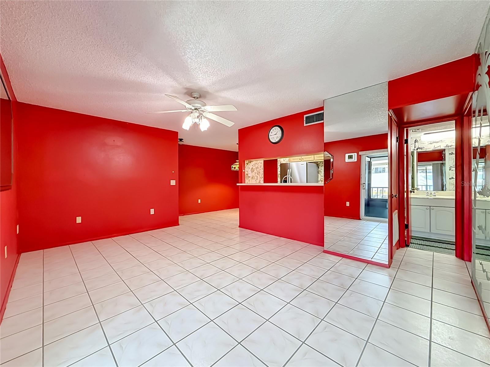 245 MEDALLION BLVD #G, MADEIRA BEACH, FL, 33708