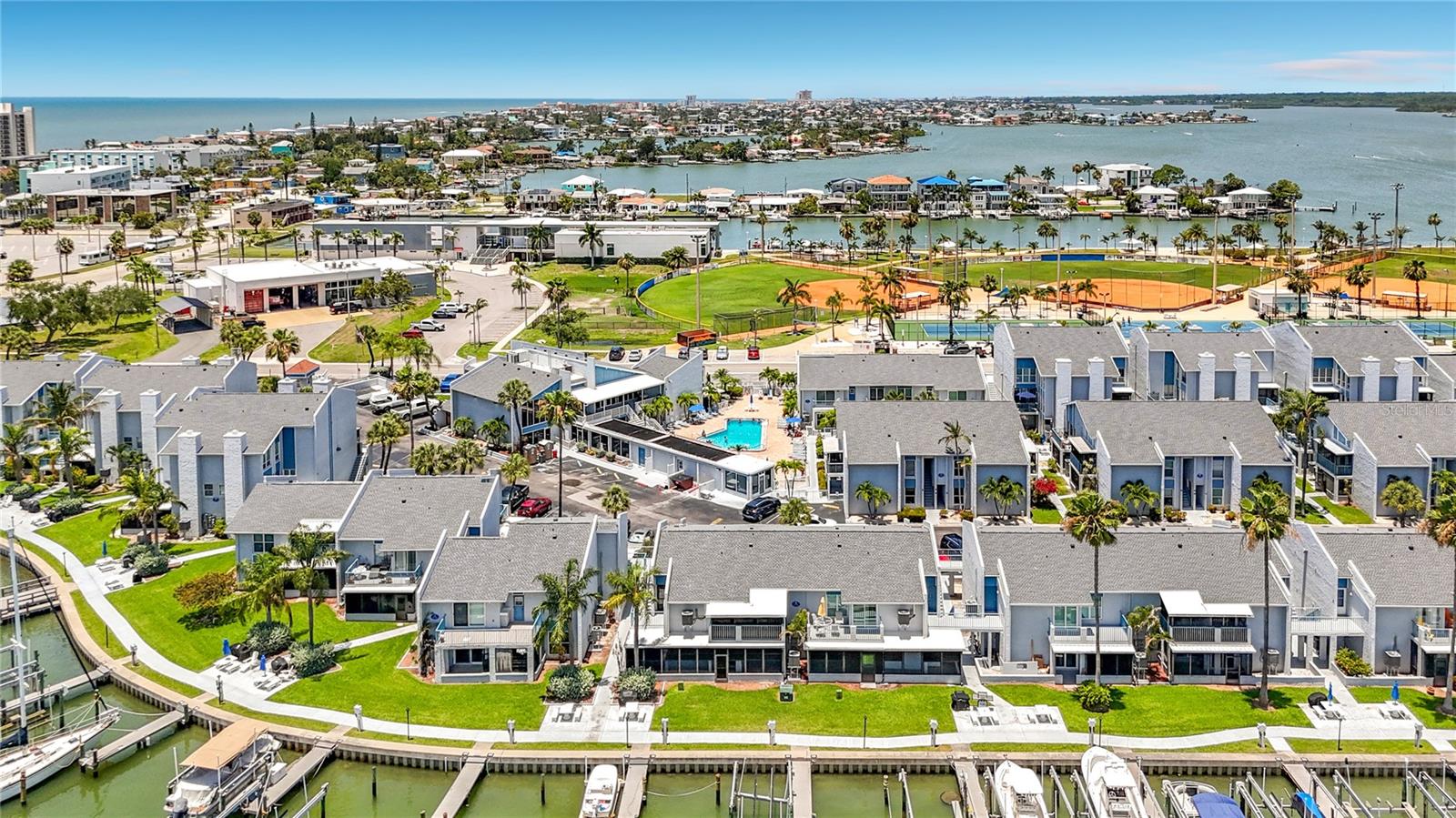 245 MEDALLION BLVD #G, MADEIRA BEACH, FL, 33708