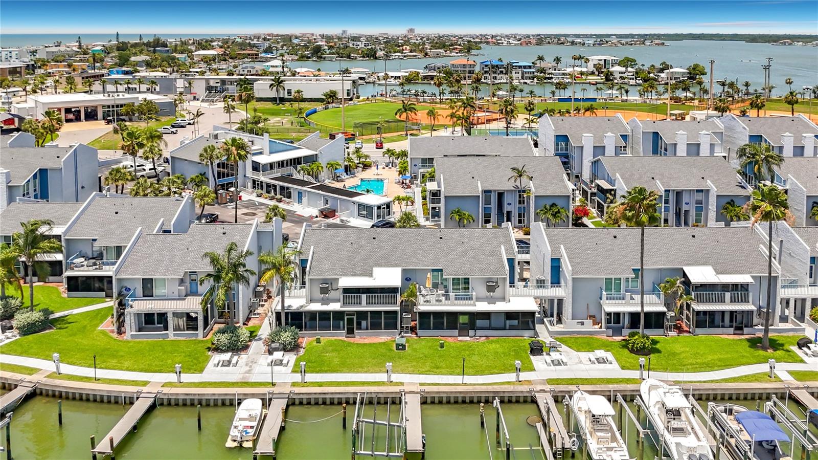 245 MEDALLION BLVD #G, MADEIRA BEACH, FL, 33708