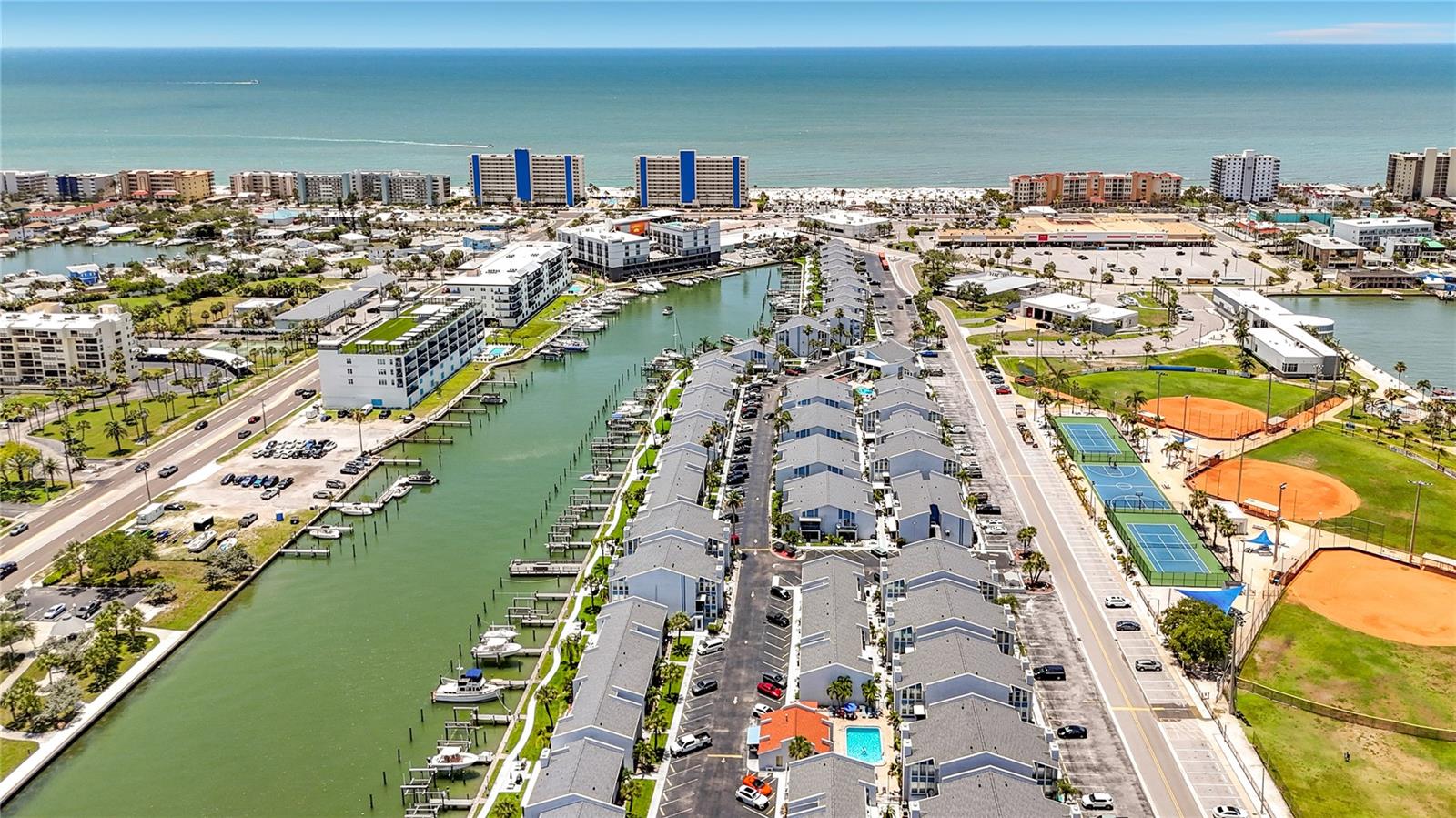 245 MEDALLION BLVD #G, MADEIRA BEACH, FL, 33708