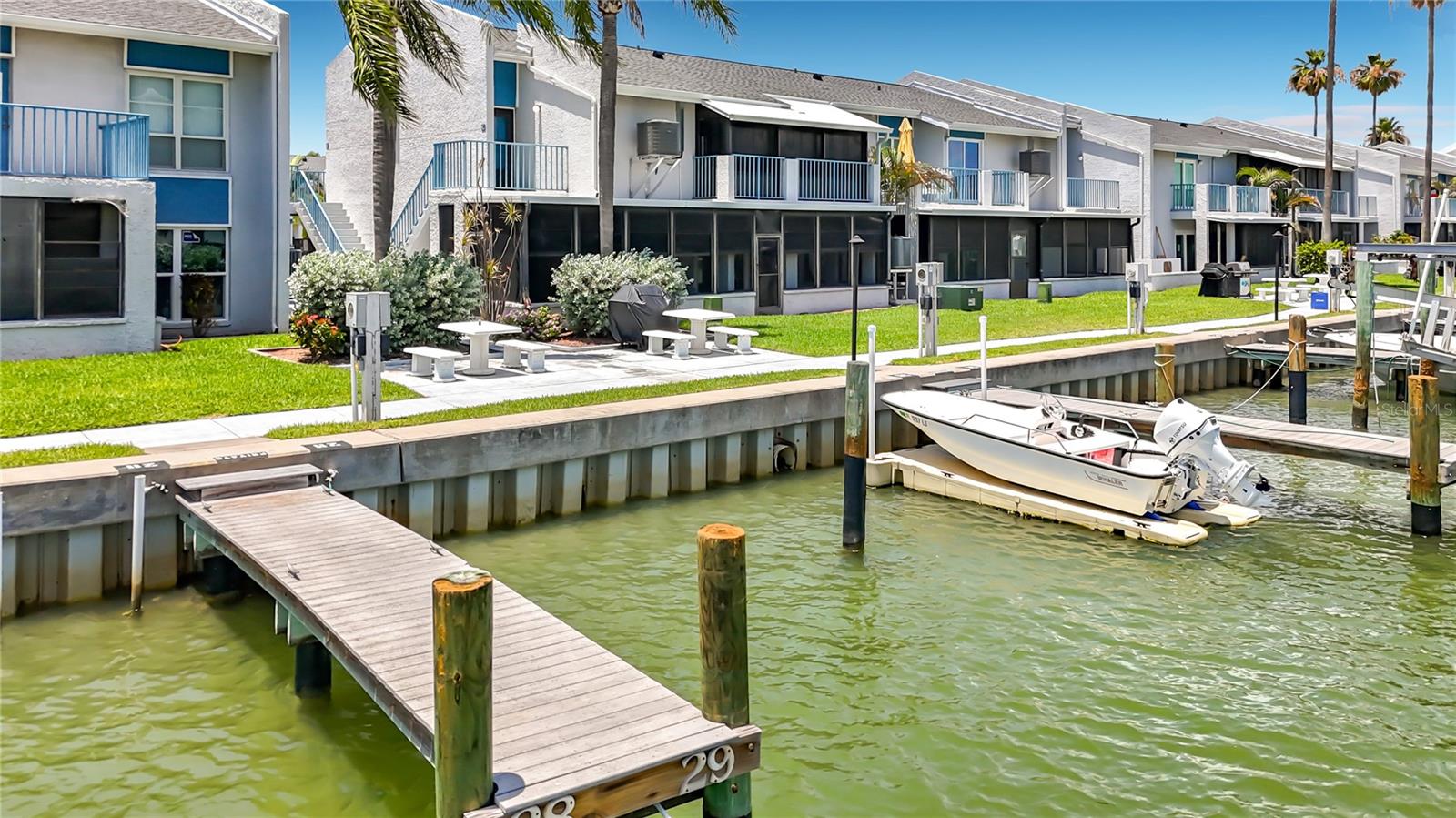 245 MEDALLION BLVD #G, MADEIRA BEACH, FL, 33708
