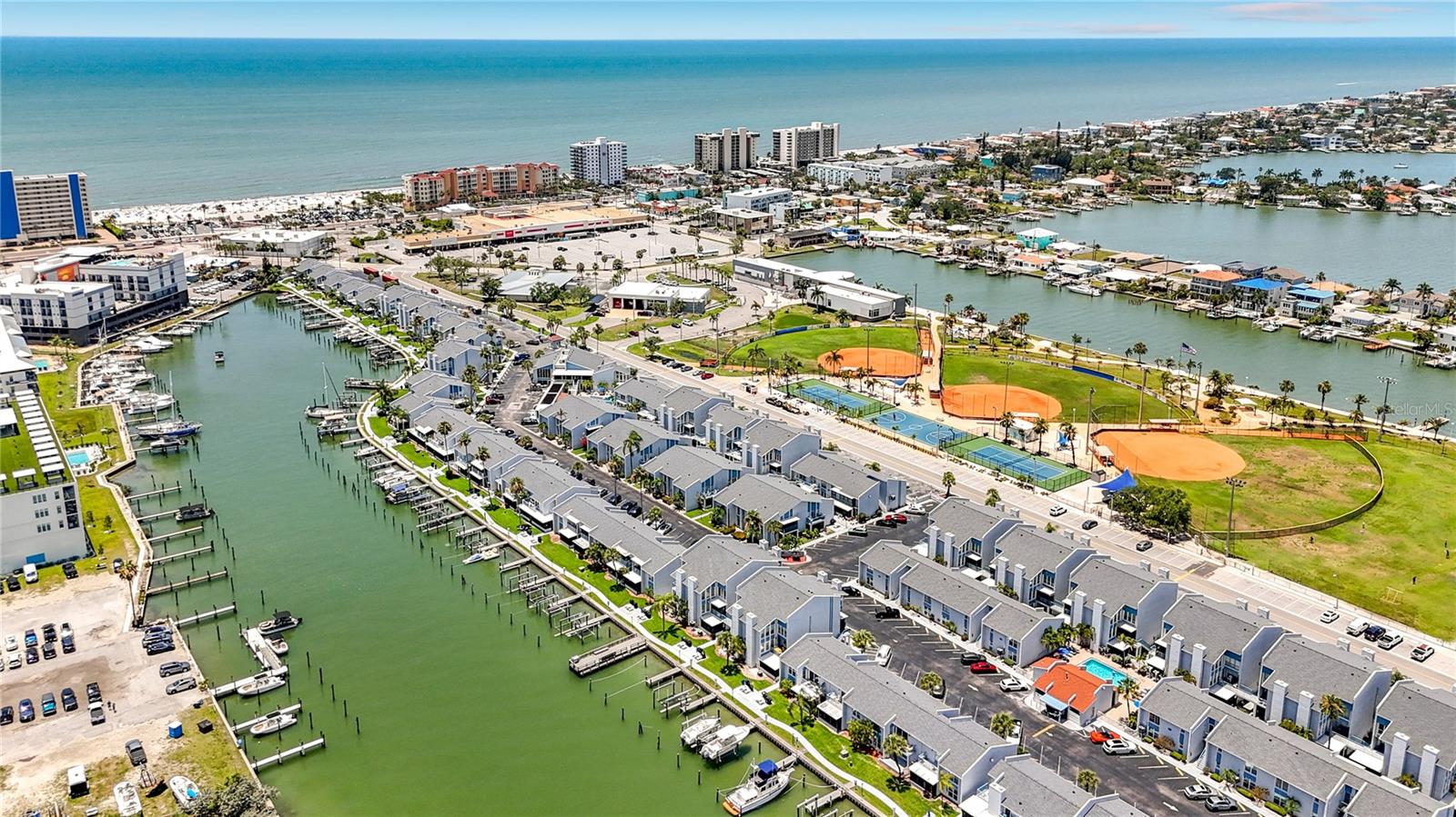 245 MEDALLION BLVD #G, MADEIRA BEACH, FL, 33708