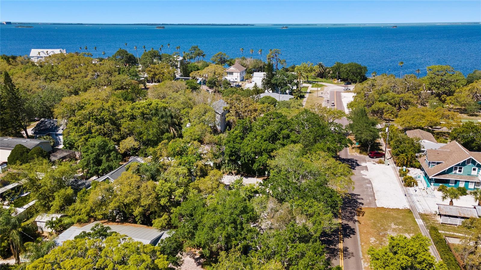 515 CRYSTAL BEACH AVE, CRYSTAL BEACH, FL, 34681
