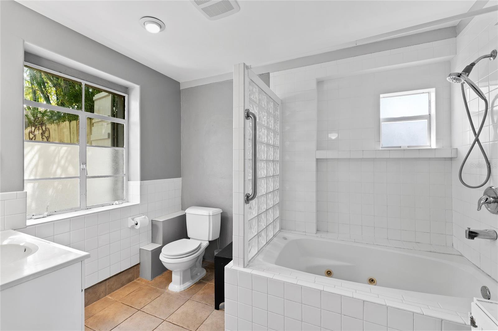 515 CRYSTAL BEACH AVE, CRYSTAL BEACH, FL, 34681
