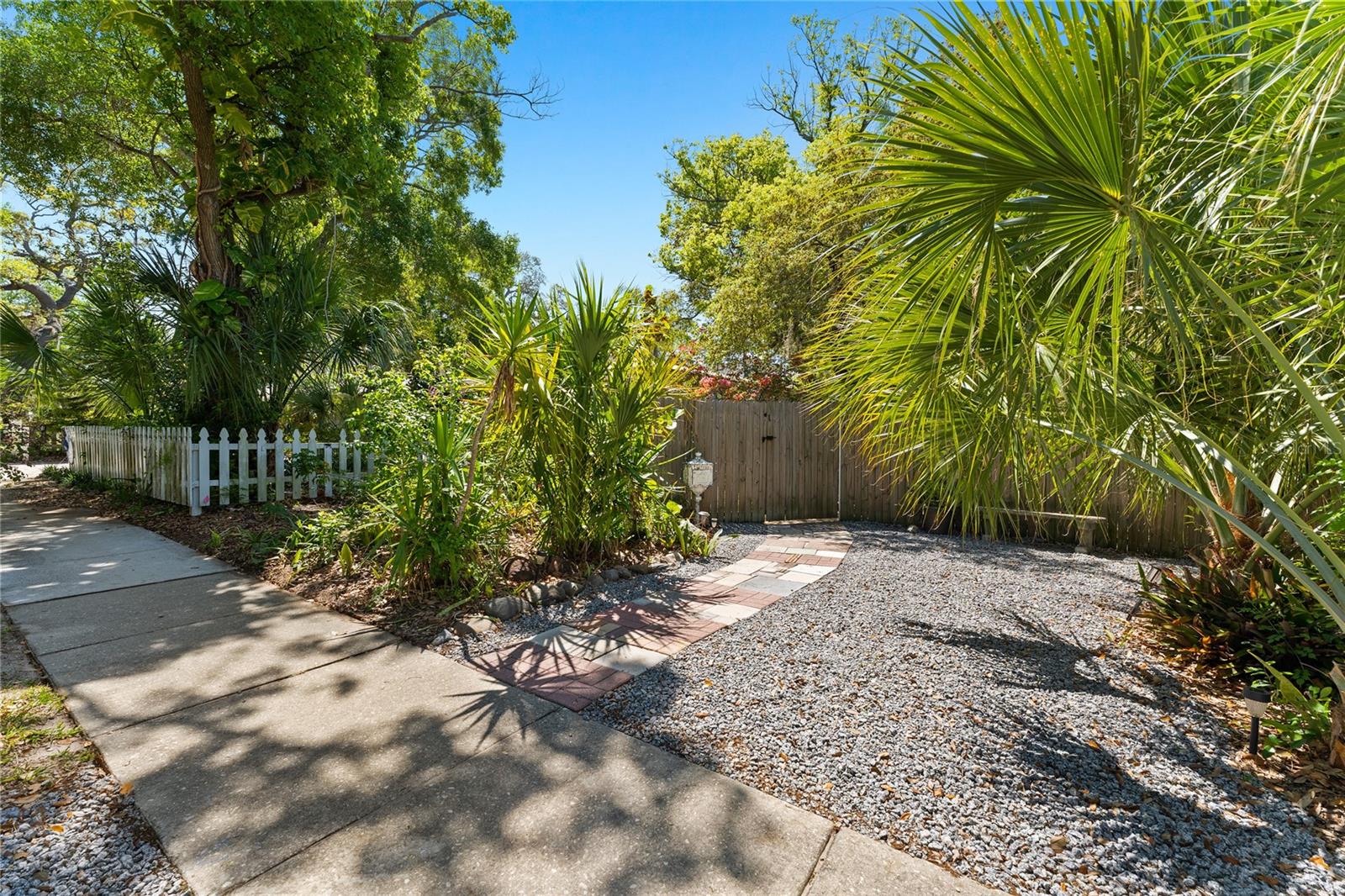 515 CRYSTAL BEACH AVE, CRYSTAL BEACH, FL, 34681