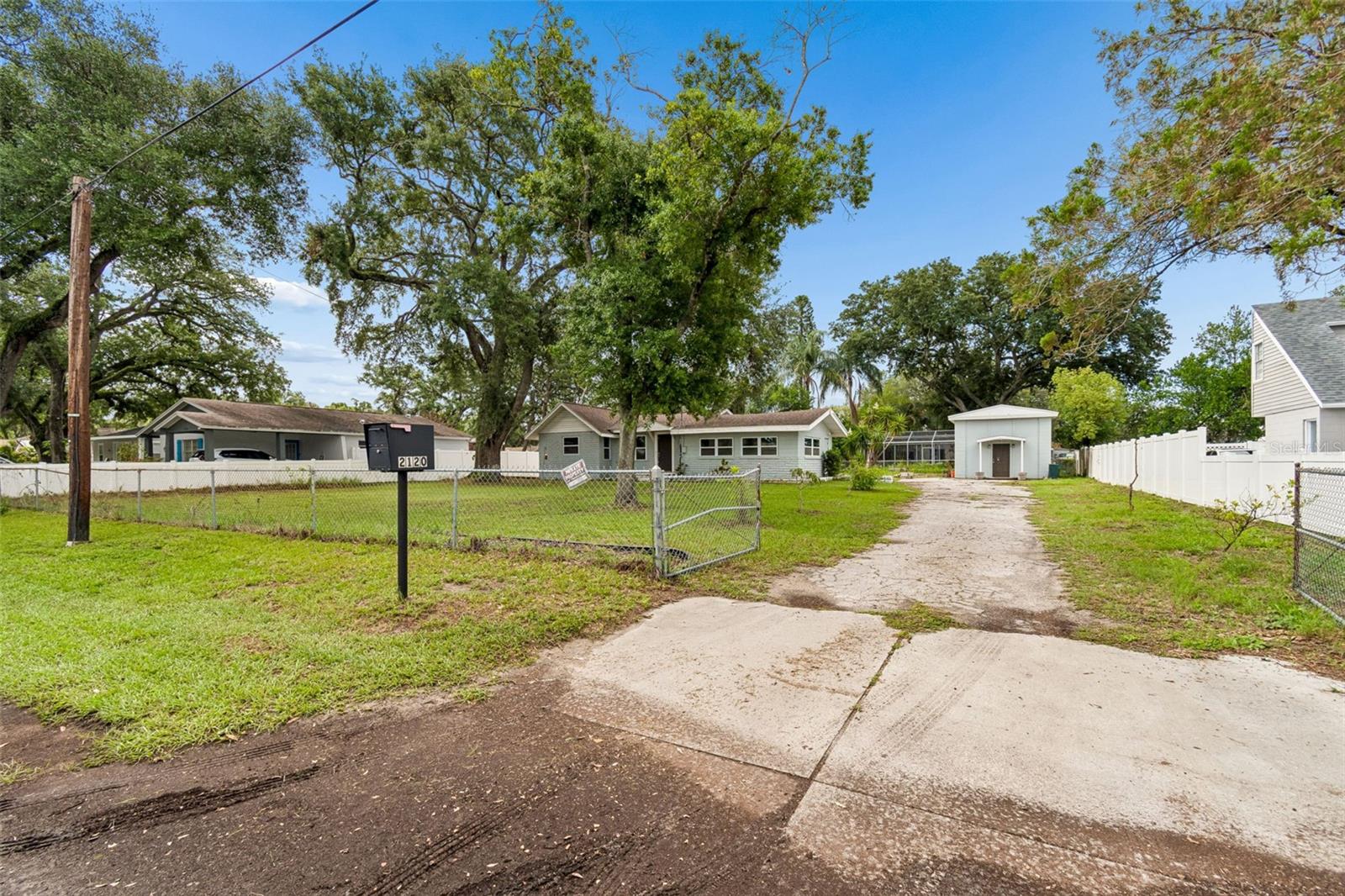 2120 W CLIFTON ST, TAMPA, FL, 33603