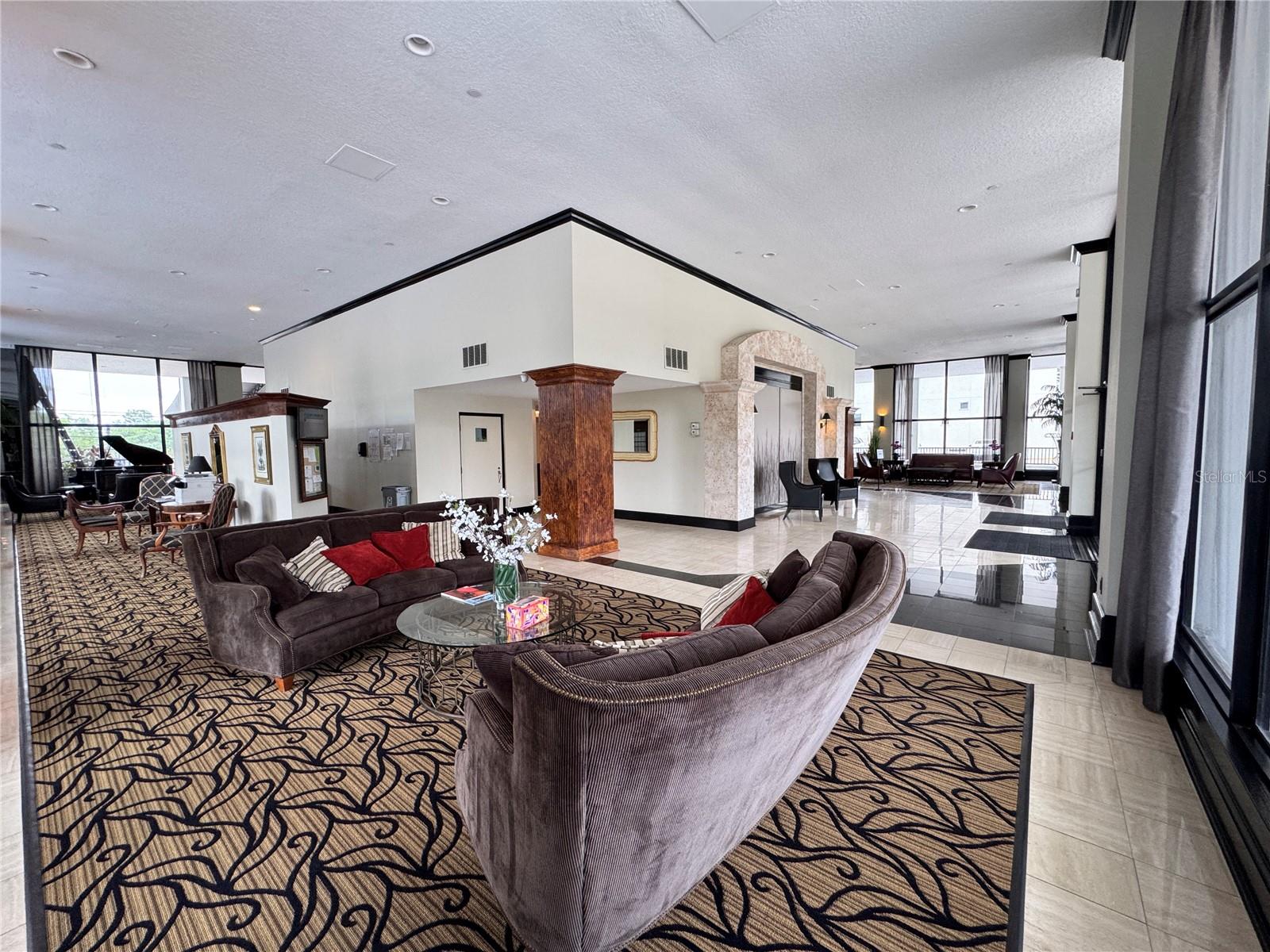 400 E COLONIAL DR #108, ORLANDO, FL, 32803