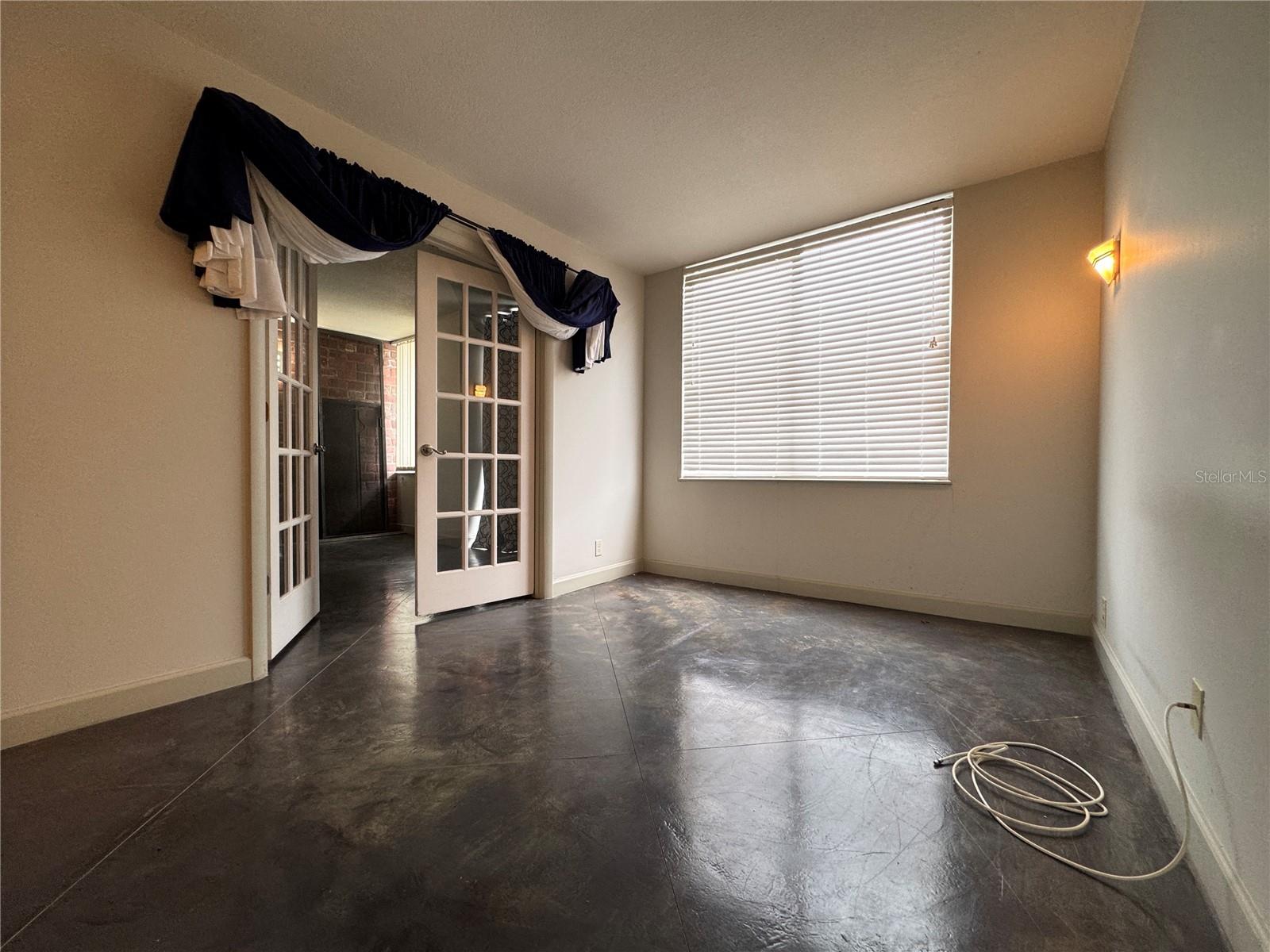 400 E COLONIAL DR #108, ORLANDO, FL, 32803