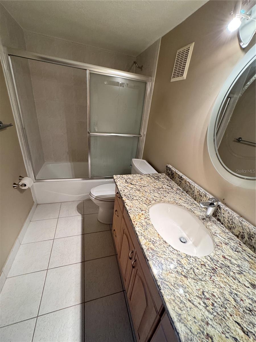 400 E COLONIAL DR #108, ORLANDO, FL, 32803