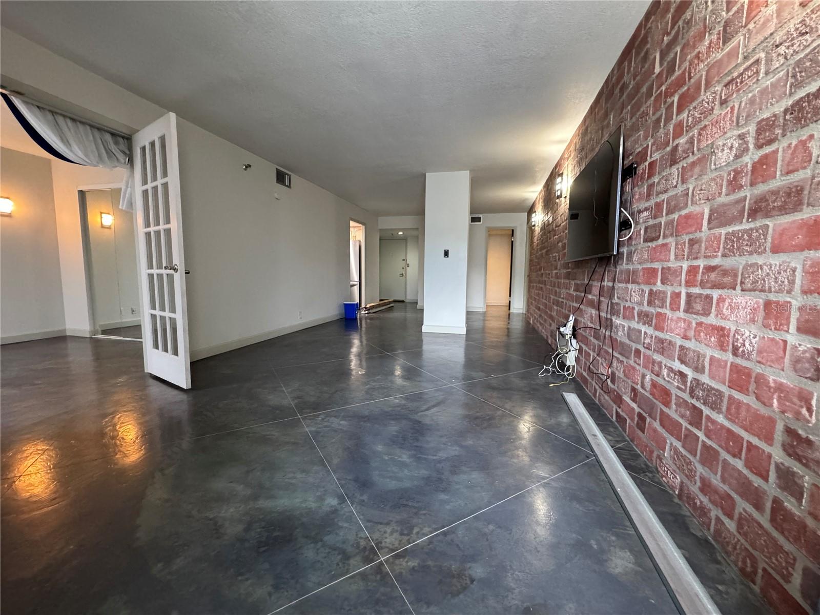 400 E COLONIAL DR #108, ORLANDO, FL, 32803