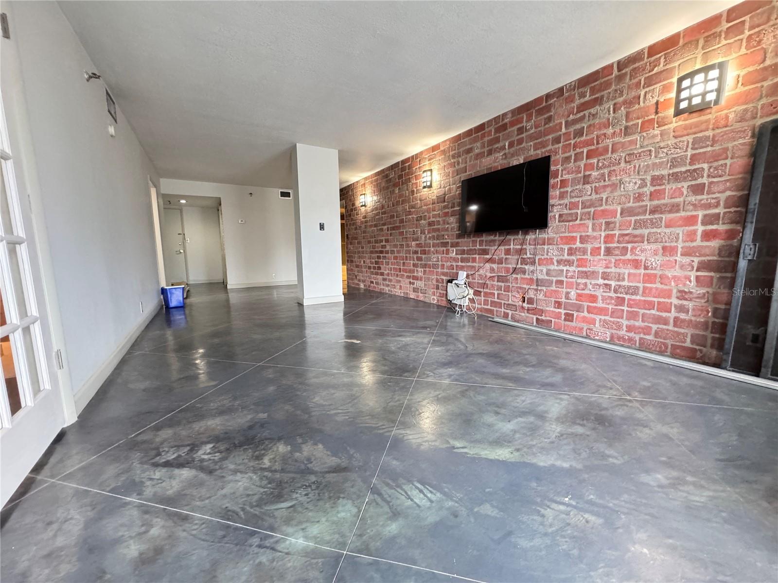 400 E COLONIAL DR #108, ORLANDO, FL, 32803