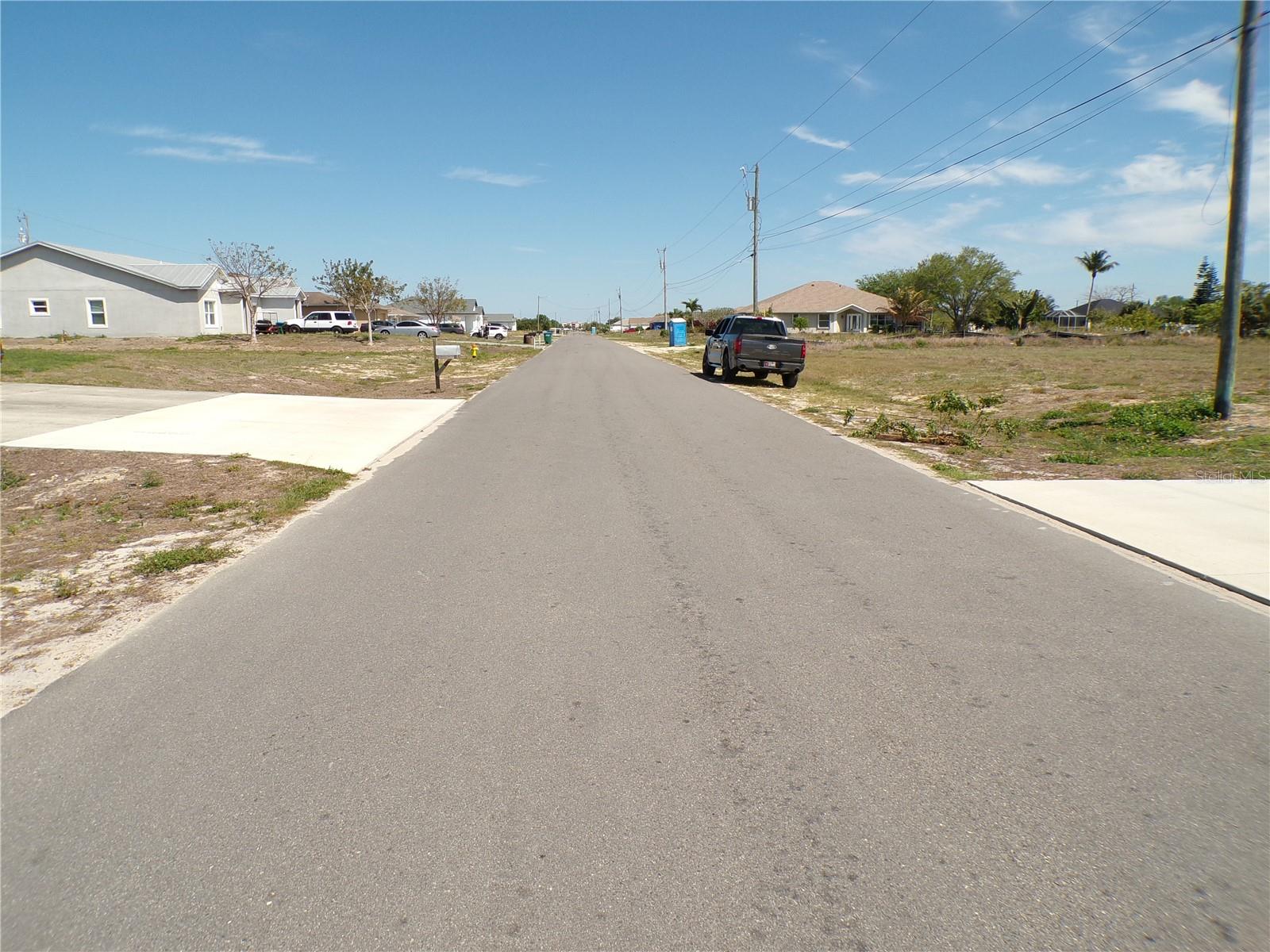 821 NE 15TH LN, CAPE CORAL, FL, 33909